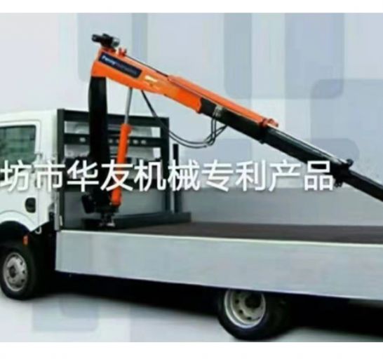 點擊查看詳細(xì)信息<br>標(biāo)題：車載小吊機  液壓小吊機 閱讀次數(shù)：1712